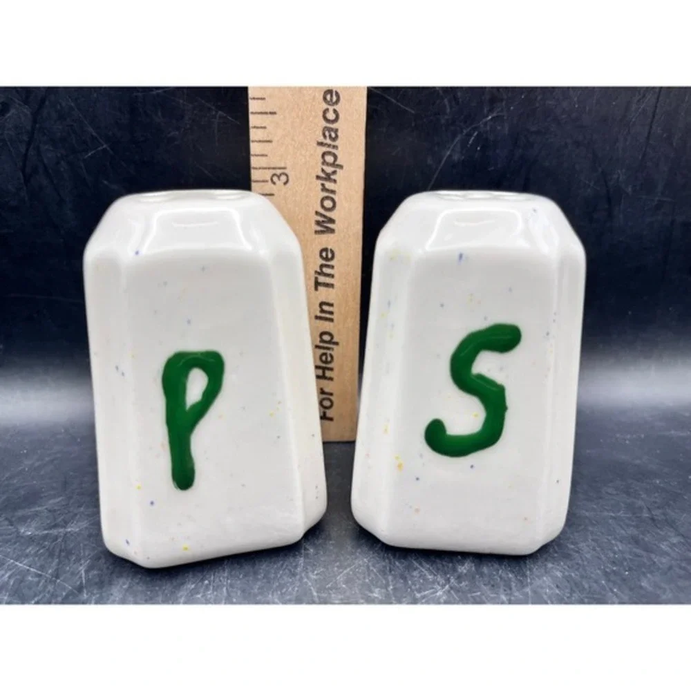 Vtg White Salt & Pepper‎ Shakers-Speckles w/ Names On Back Collectible Decor